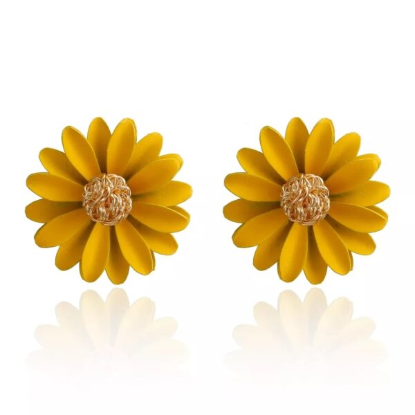 Aretes de flor color amarillo Alala